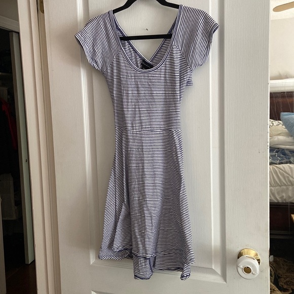 EUC Seductions size medium dress - Picture 1 of 2